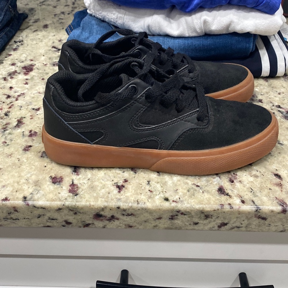 Boys DC Skateboard shoes